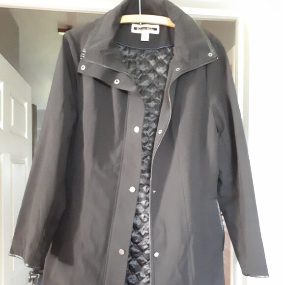 Coat - Black - Size XL - Leather details with zipper and snap closure front - Picture 1 of 7